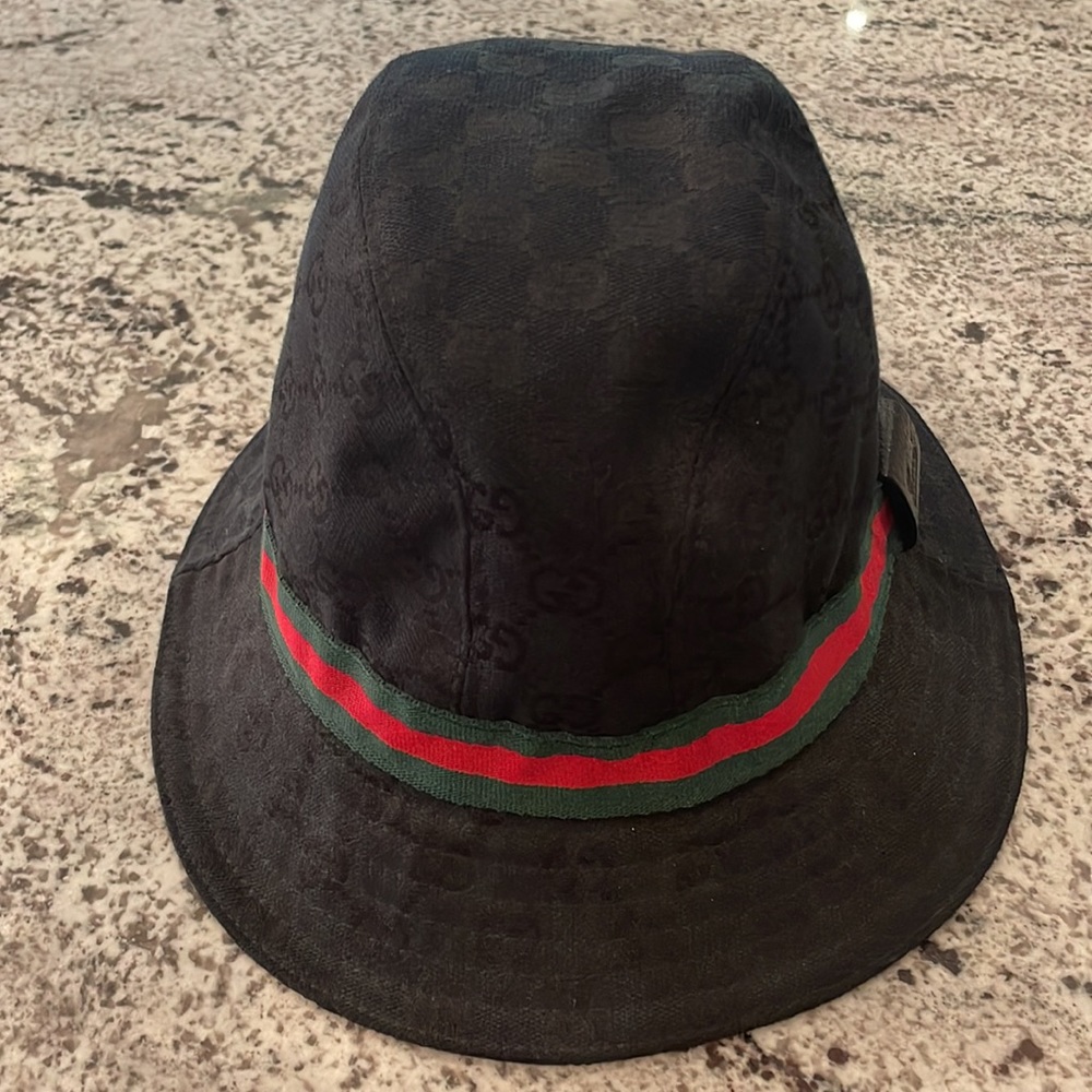 100% Authentic Gucci bucket hat